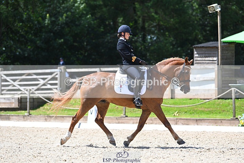 230811-123403-01323 - Cls 4 Adv Medium Silver