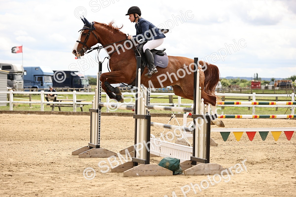 SBM_003288 - Class 11 - Senior Newcomers - 1.10m