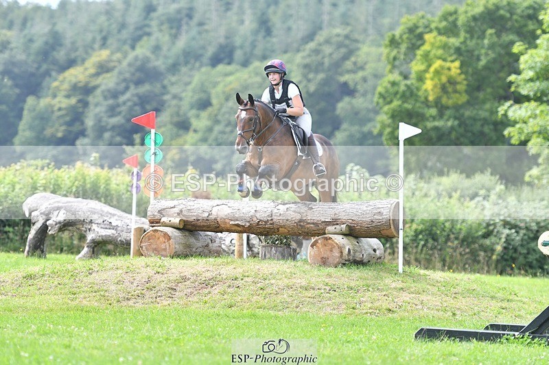 240803-144947-08045 - 225-Molly_Swain-SOCKS