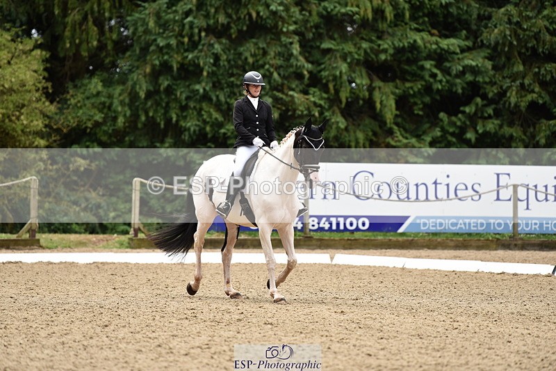 140110A-011848-10882 - 002-Michelle.Wallis-Alvescot.Winning.Mood