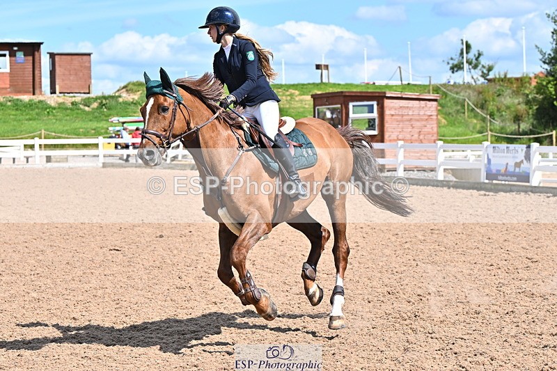 240619A-155934-01078 - Cls 5 Snr Foxhunter and 1.20m Open