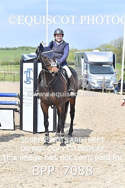 BPP_7088 - CLASS 5 FRI Veterans Show Jumping