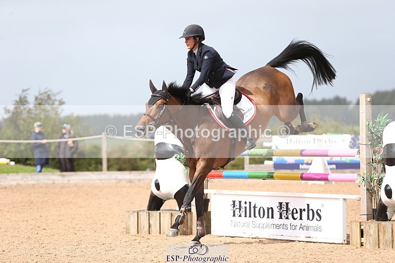 230812A-121208-08871 - Cls 32 Foxhunter