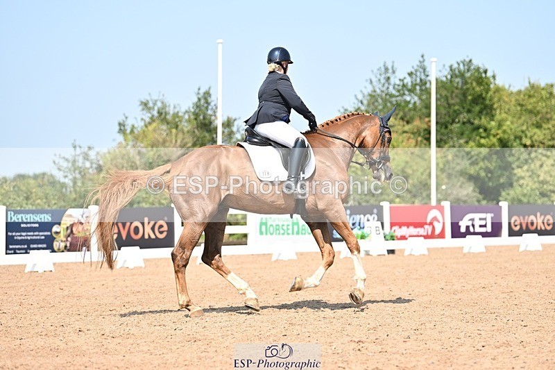 250816-121936-04227 - 119-Amanda.EdmondsNutfields.Don.Care.Paravel