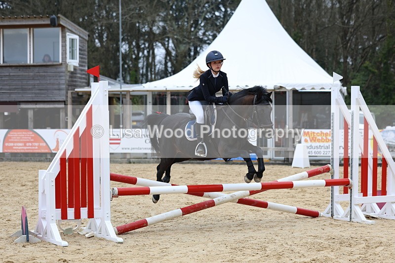 3E7A7859 - Class 10: Junior 60cm