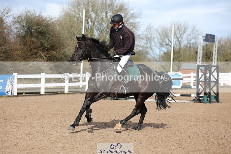 240223A-112700-00853 - Cls 4 Snr 1.05m Open