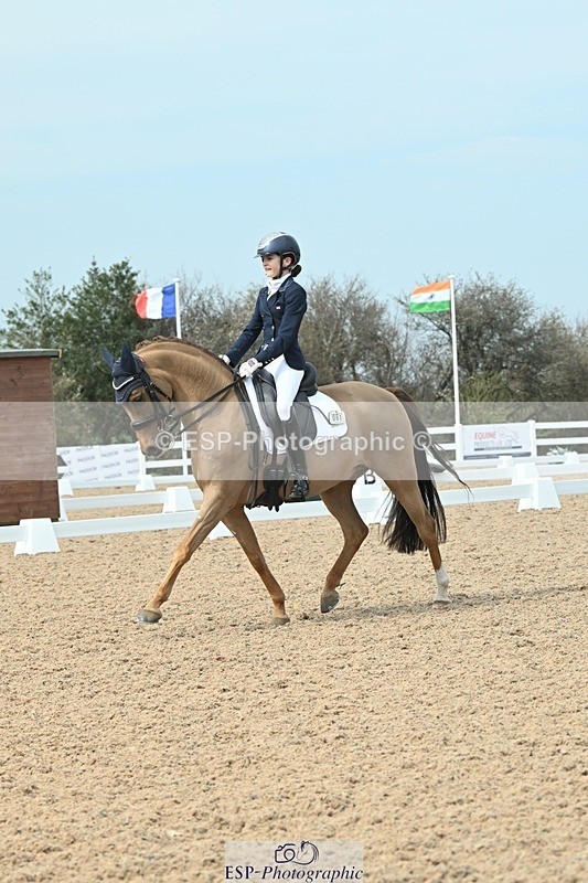 250403-123401-02366 - 061-Violet.Hawkins-DZL.Royal.Sunrise