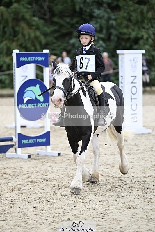 250820A-131121-06970 - Round 1, Start to 1.30pm Break