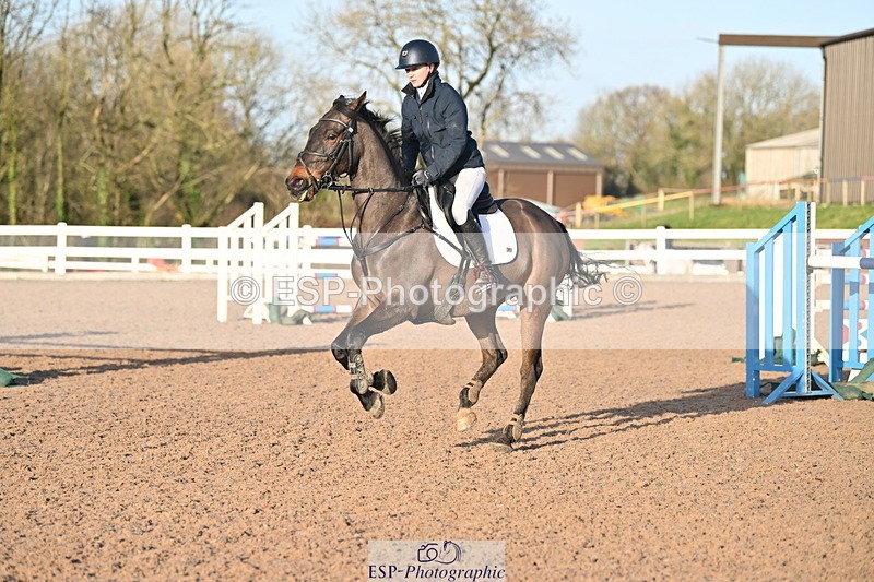 231210A-141803-02711 - Cls 21 Foxhunter & 1.20m Open