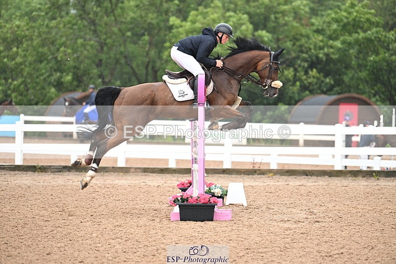 240720A-115546-14630 - Cls 11, 1 Star Bronze Tour 1.15m