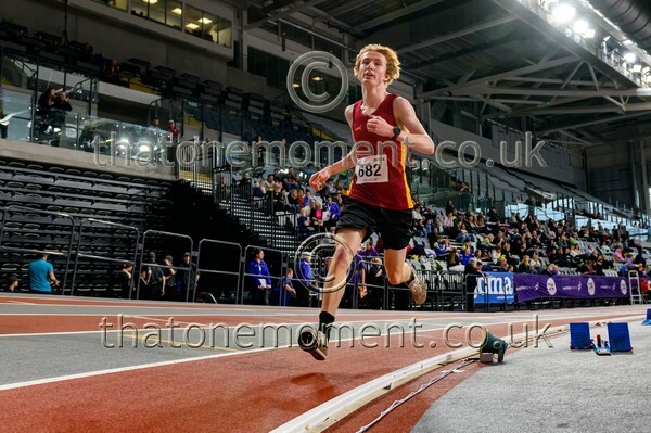 Age26SAT-819463 - Track Male Set One