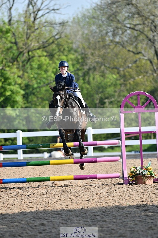 240512A-085254-17002 - Cls 39 British Novice and 90cm Open