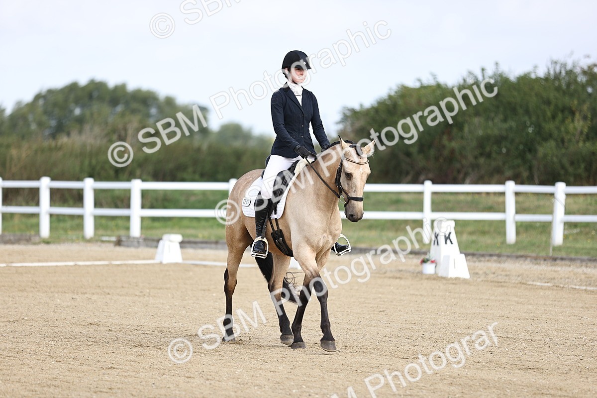 SBM_015293 - Class 14 - Novice 23 - 9.05-10.08