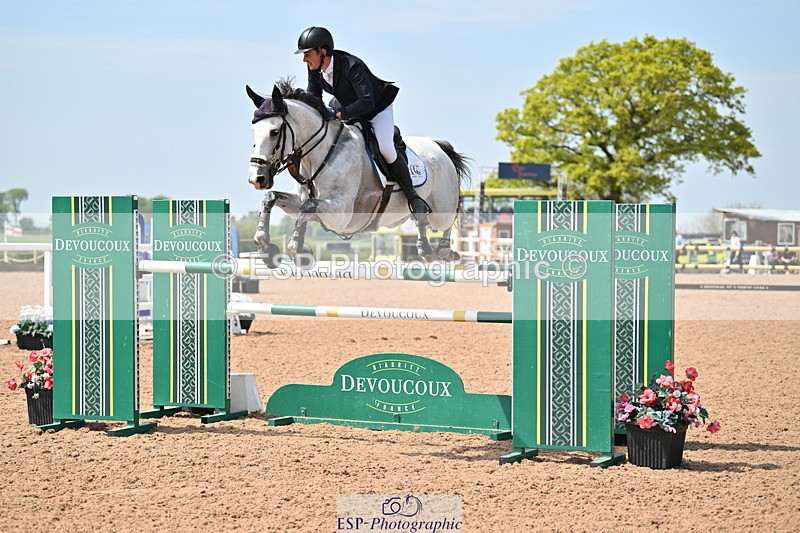 240510A-142047-08005 - Cls 23 Talent Seeker Inc 7yr old 14.10 to Finish