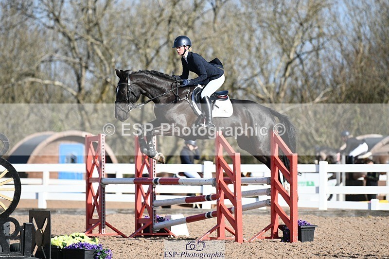 250330-100314-05975 - Cls 32 British Novice and 90cm