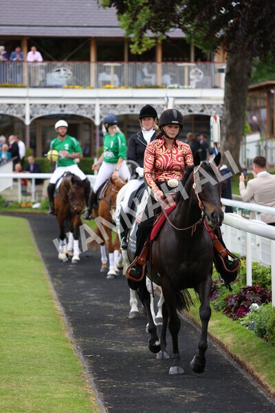 yr22052022r8e-73 - ROR - Parade Ring York