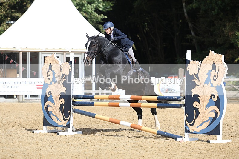 3E7A9481 - Class 9: Senior British Novice/90cm open