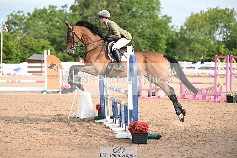 240802A-085559-03270 - Cls 21 A&B Brit Nov & 90cm Open