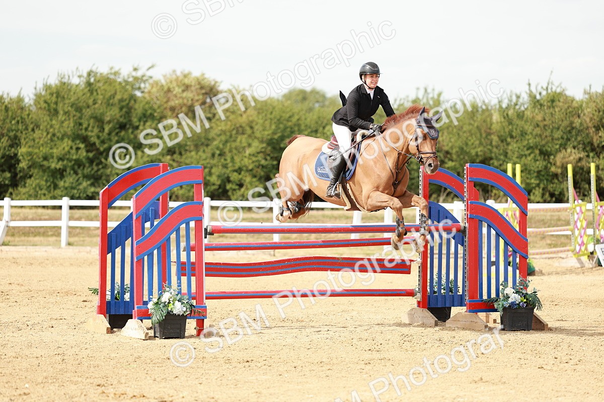 SBM_008239 - Class 4 - Senior Foxhunter - 1.20m Open