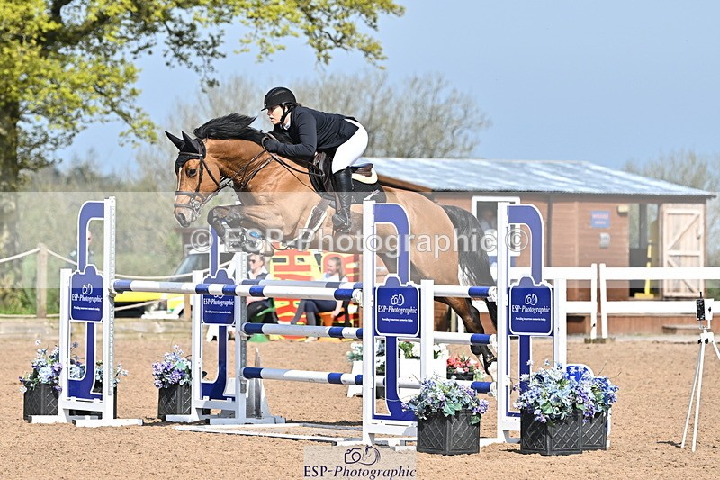 240509A-102236-00845 - Cls 8 Foxhunter