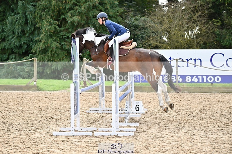 230930-111809-00344 - Cls 3 Pony Discovery & 90cm Open