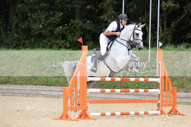 3E7A6401 - Class 8: Senior Newcomers/1.10m open