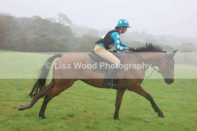 3E7A1890 - Class 4: 80cm: Box