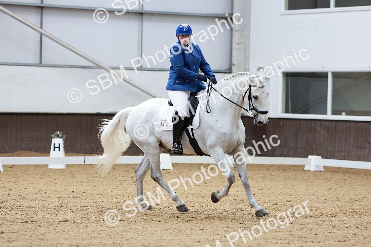 SBM_008180 - Class 6b - Novice 6 - 9.28-10.41