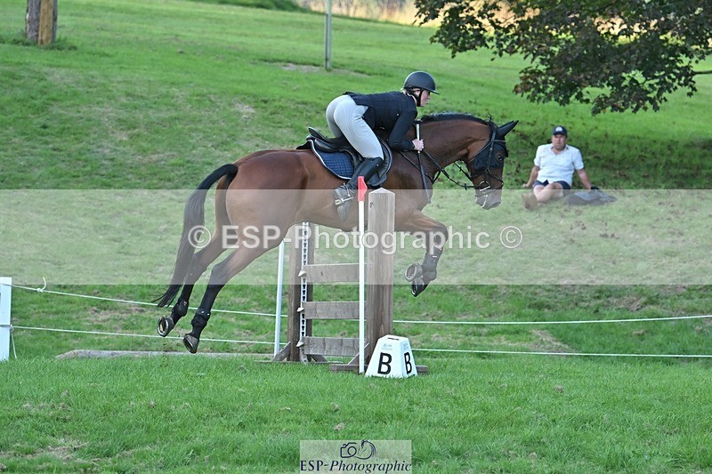 230909-180323-07917 - Cls 14 Snr 1m Derby