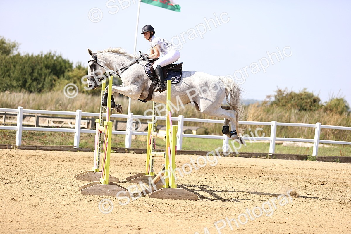 SBM_006968 - Class 13 - Senior Newcomers - 1.10m