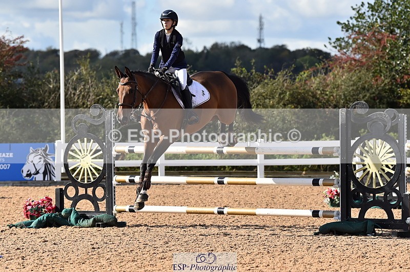 231014A-141528-05257 - Cls 15 1.05m Amateur Q 2nd R