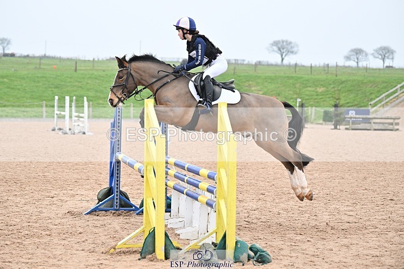 250118-134056-01274 - Cls 3A&B 90cm 13.20 to Coursewalk