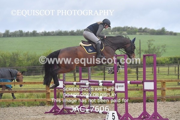 JAC_7606 - CLASS 14  Senior Newcomers/ 1.10m Open