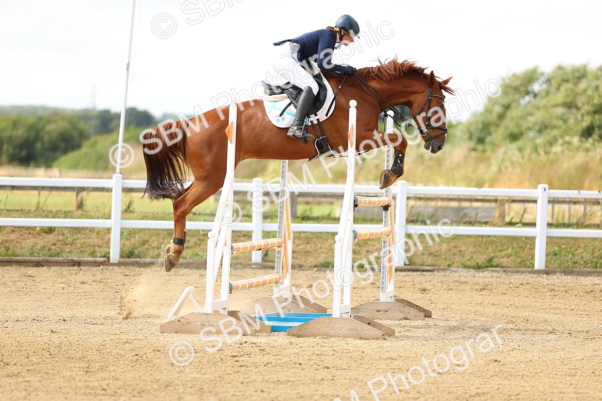 SBM_010440 - Class 4 - Senior Foxhunter - 1.20m Open