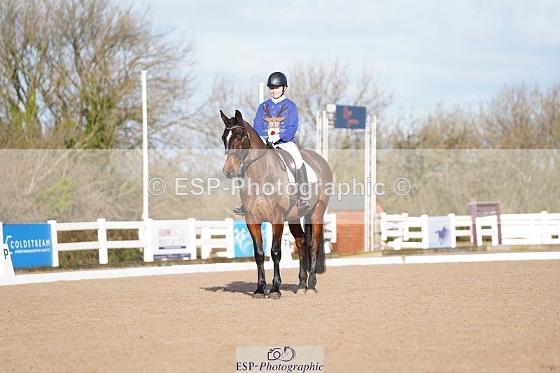 241214-114646-00359 - 143-Tila.Da.Costa-Leomiro