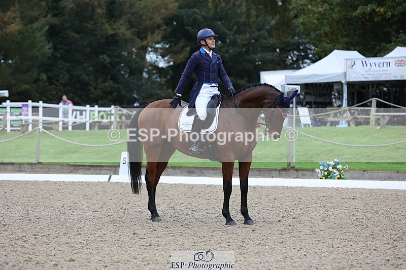 241024-093641-01113 - 127-Alexander.Bragg-STARSTRUCK.III