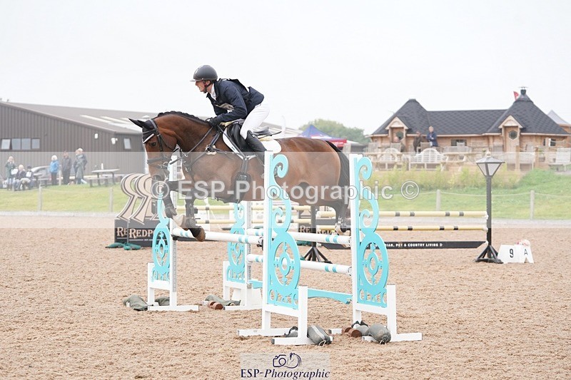 240901A-113120-06603 - 371-Max.Forster-HOLD.ON.MY.HEART