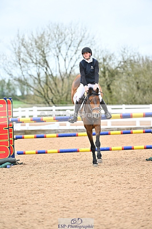 240501A-140925-00979 - Cls 8 Snr Foxhunter and 1.20m Open