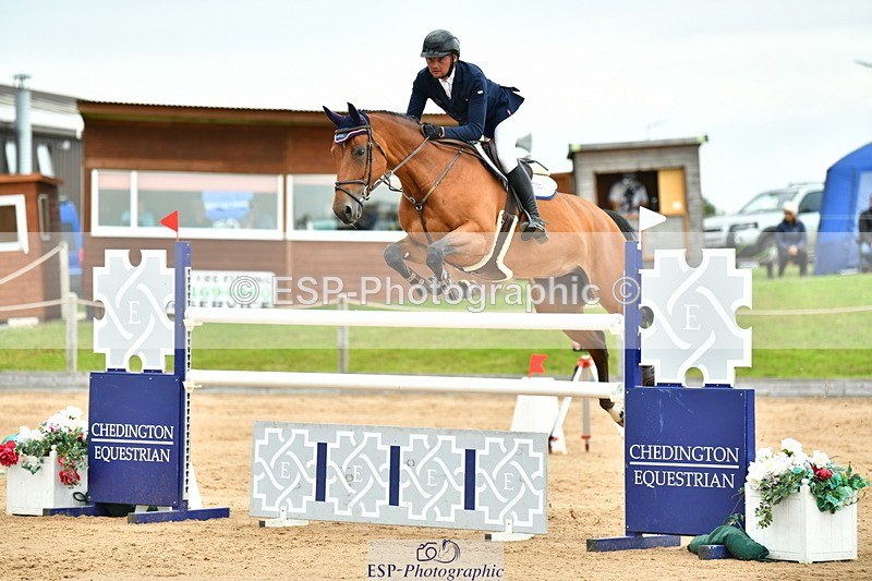 230720A-151936-03809 - Cls 9, 2 Star Big 1.40m Start to break