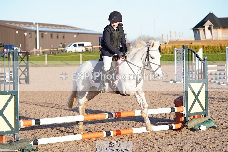 250125-101414-00916 - Clear Round 40cm and 50cm