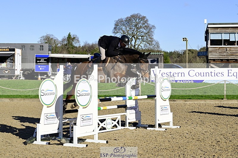 260214A-110901-00322 - 2 Discovery and 1m Open