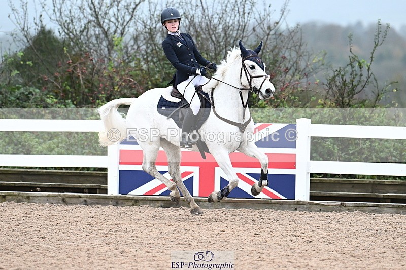 231118A-135313-03181 - Cls 9 Foxhunter & 1.10m Open