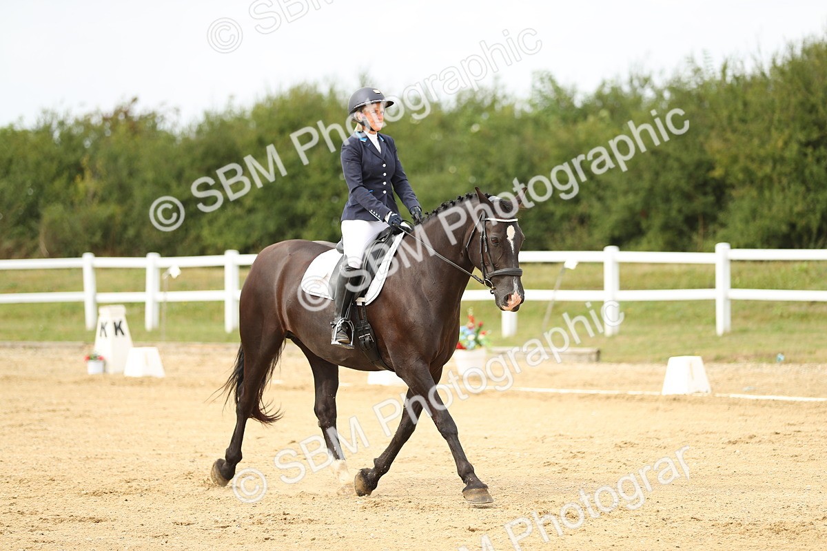 SBM_017746 - Class 14 - Novice 23 - 13.52-14.55