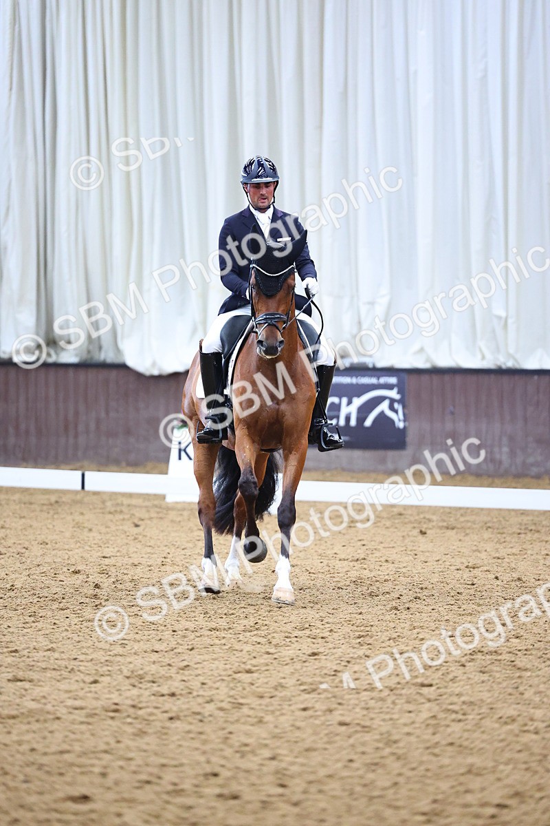 SBM_006638 - Class 5 - novice 6 - 12.04-13.07