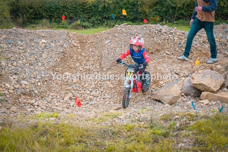 DSCF0510 - Ripon MC Trial 27/09- kids