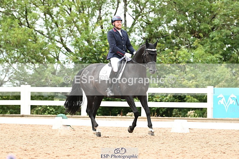 240815A-145916-02137 - 171-Martyn.Humphrey-Isabeau.May