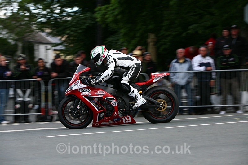  - Superstock Race