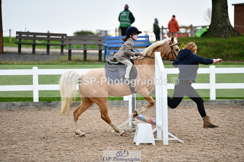 241013B-092231-00175 - Cls 1 Clear Round