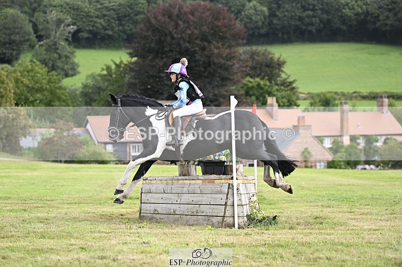 240825X-102543-31336 - 70cm XC 10.00 to 11.00