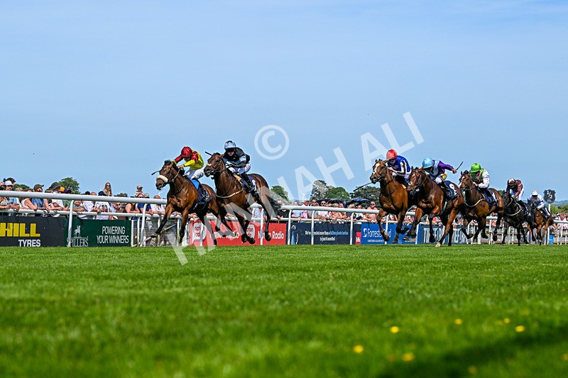 300526-Race 3-Matteo-8851 - Race 3 14.48pm Beverley Two Year Old Trophy EBF Conditions Stakes
